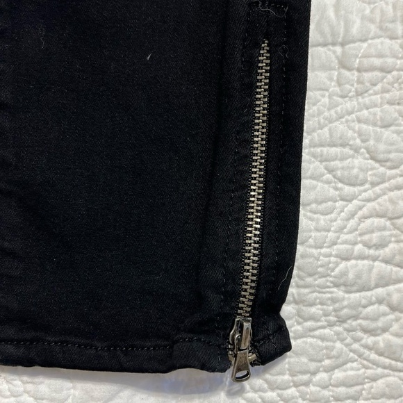 Paige Jeans Verdugo Ankle Zipper Black Shadow, Size 24 - Picture 6 of 13
